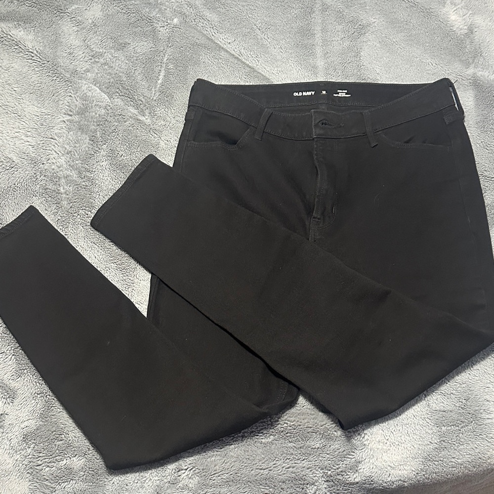 Old Navy Women’s WOW Super Skinny High-Rise Jeans. 10 short.
